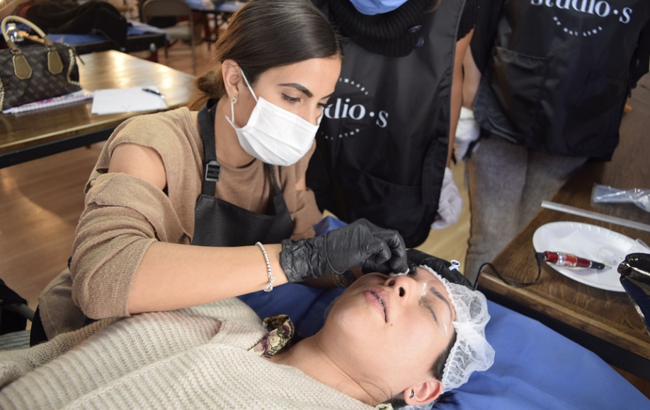 microblading painful